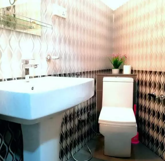 پانسیون Home Living Unit