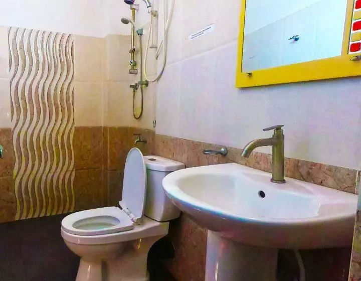 پانسیون Home Living Unit