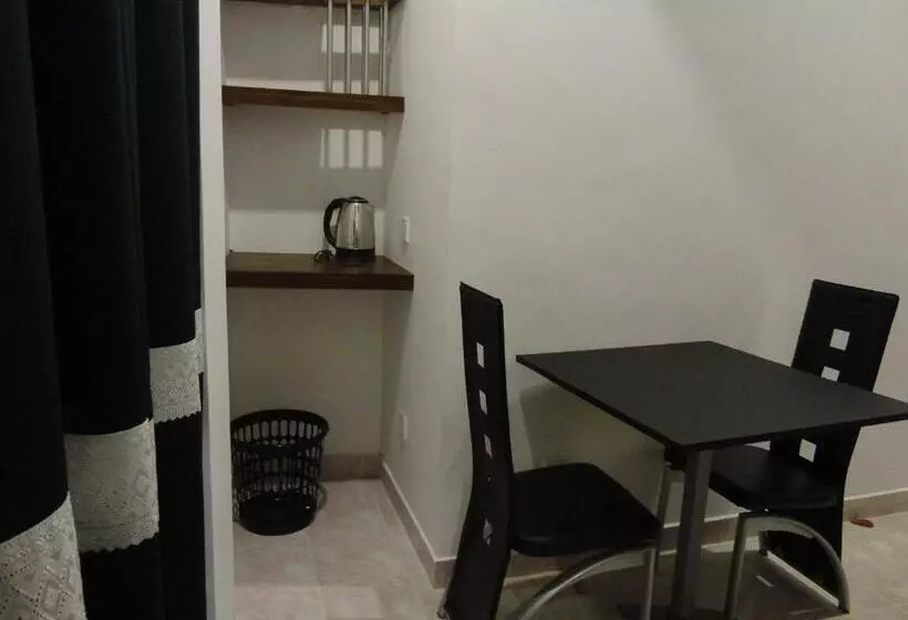 پانسیون Home Living Unit