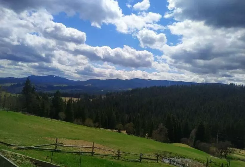 Aamiaismajoitus (B&B) садиба у пані марії