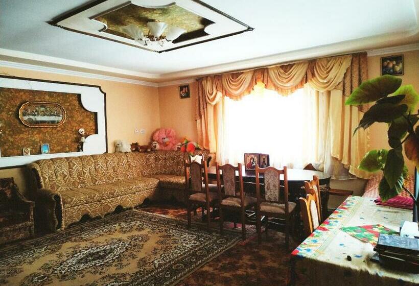 Bed and Breakfast садиба у пані марії