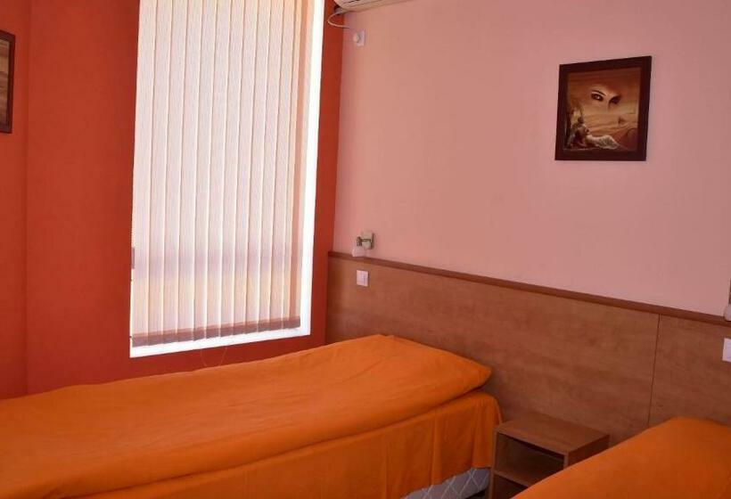 Hotel семеен хотел лъки