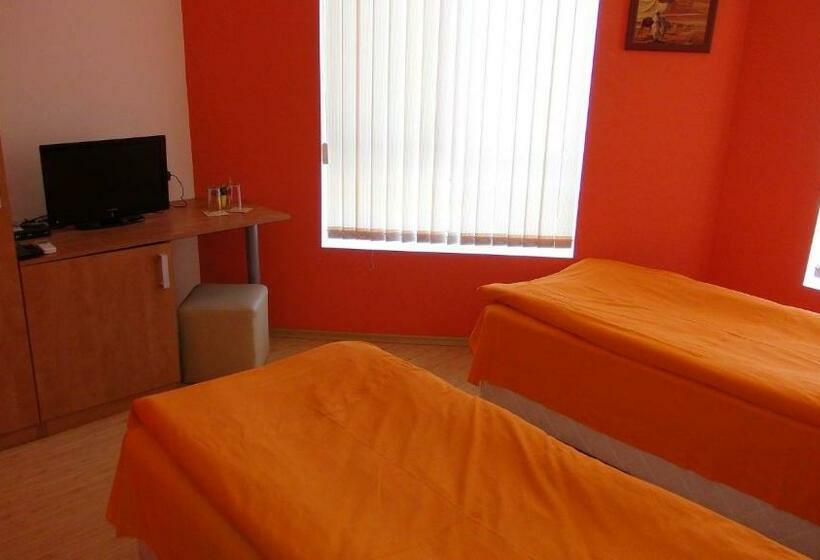 Hotel семеен хотел лъки