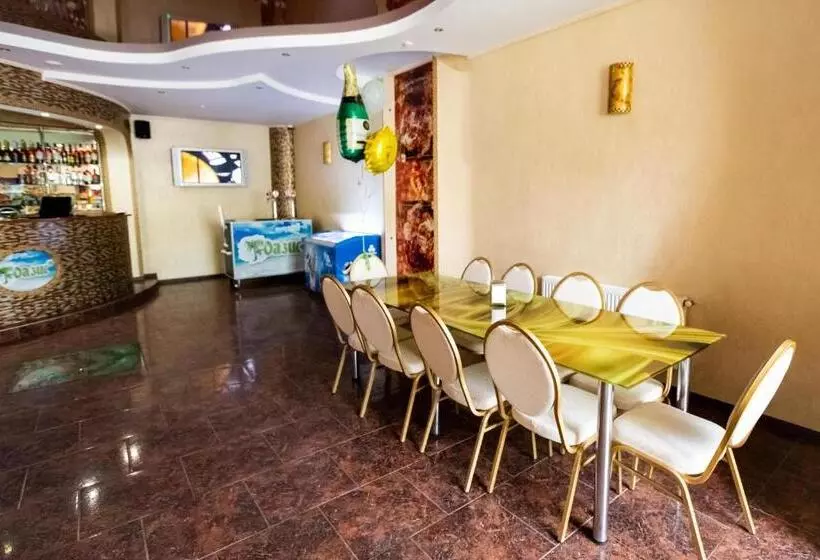 ホテル оазис