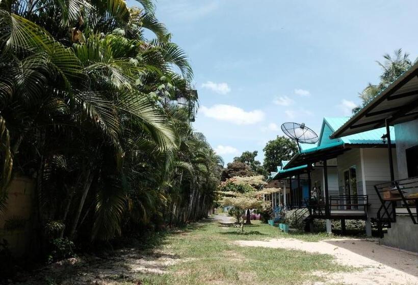 胶囊酒店 ศศิธารา การ์เด้นท์