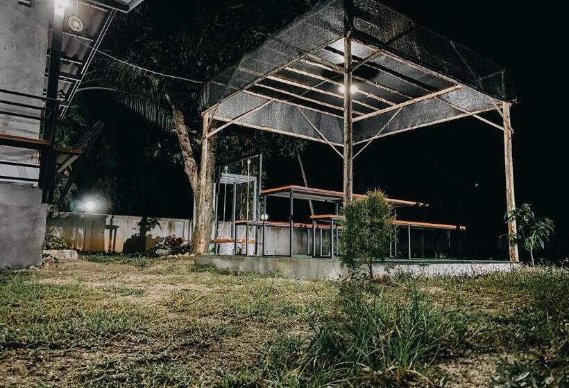 胶囊酒店 ศศิธารา การ์เด้นท์