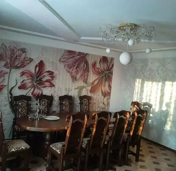 ペンション у ані