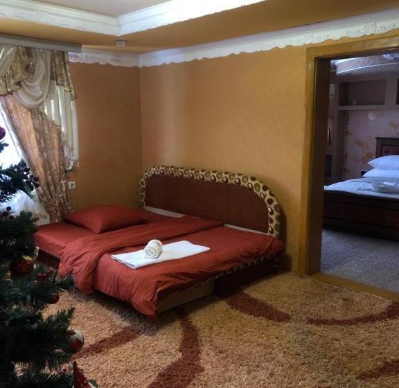 بنسيون у ані