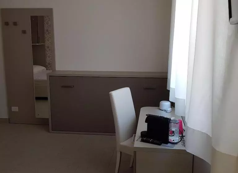 ペンション Eden Room