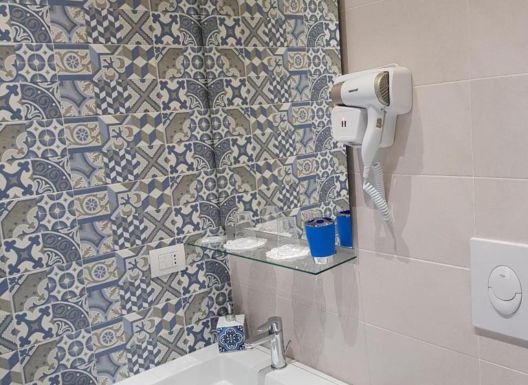 פנסיון Eden Room