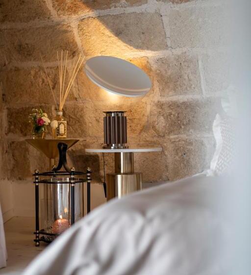 تختخواب و صبحانه Dimora Valmar Luxury Charm