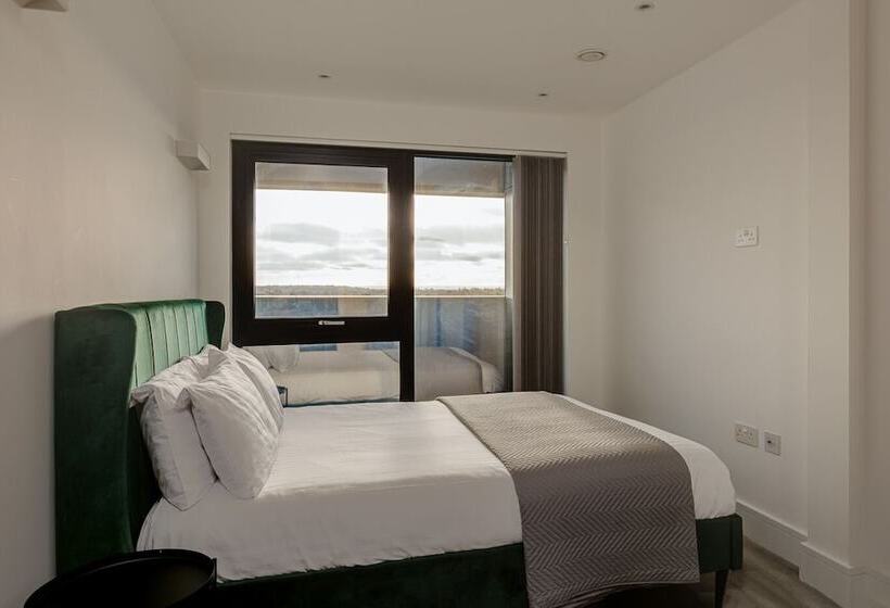 Charles Hope London Brentford