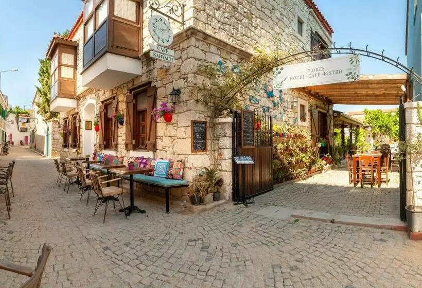 Flores Hotel Alaçatı