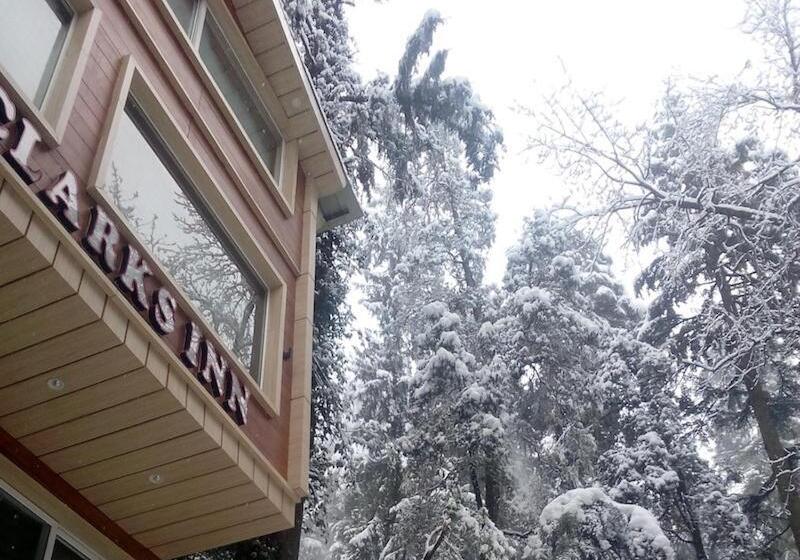 ホテル As Clarks Inn