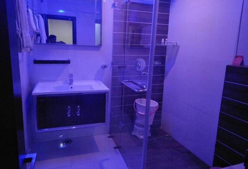 ホテル As Clarks Inn