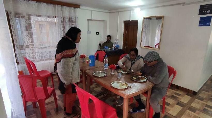 בית מלון כפרי Sakhi Cottage Wishing Well Pahalgam