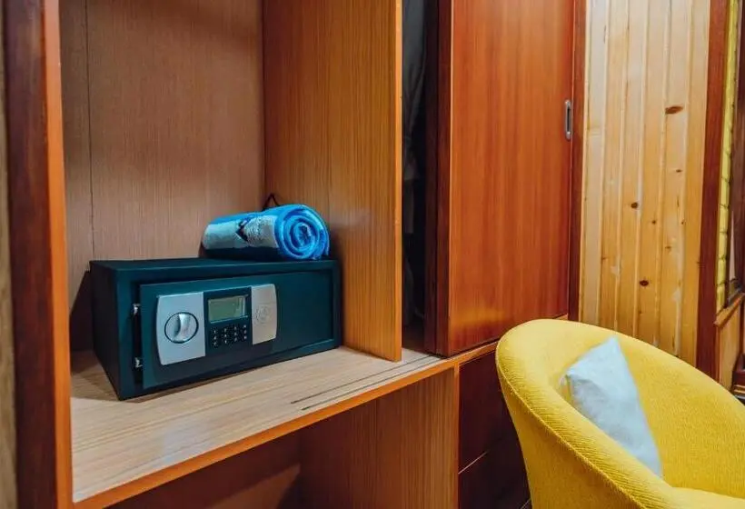 پانسیون Millennium Island Residence