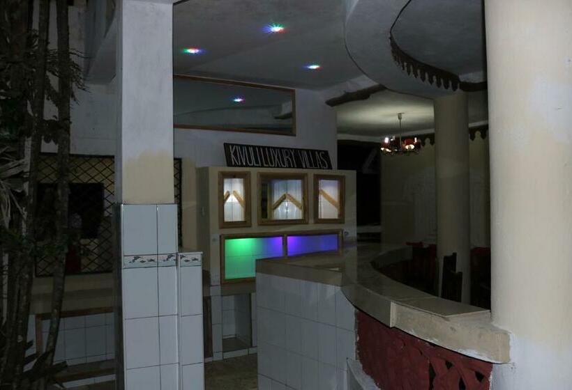 پانسیون Room In Guest Room A Wonderful Beach Property In Diani Beach Kenya