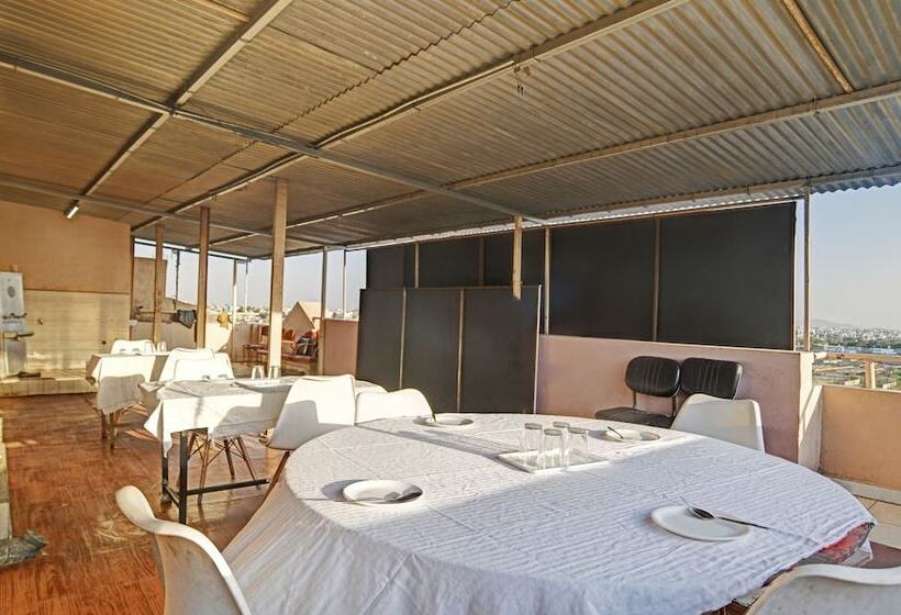 בית מלון כפרי Treebo Trend Omkar