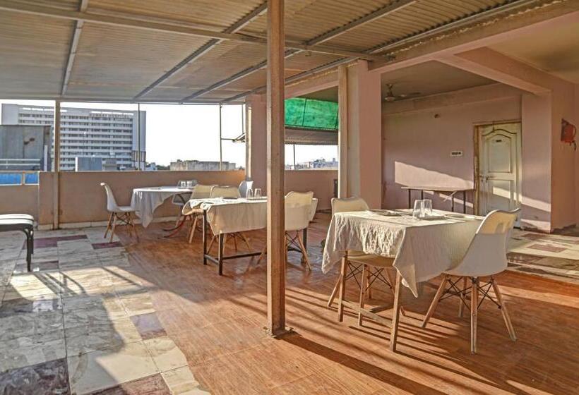 בית מלון כפרי Treebo Trend Omkar