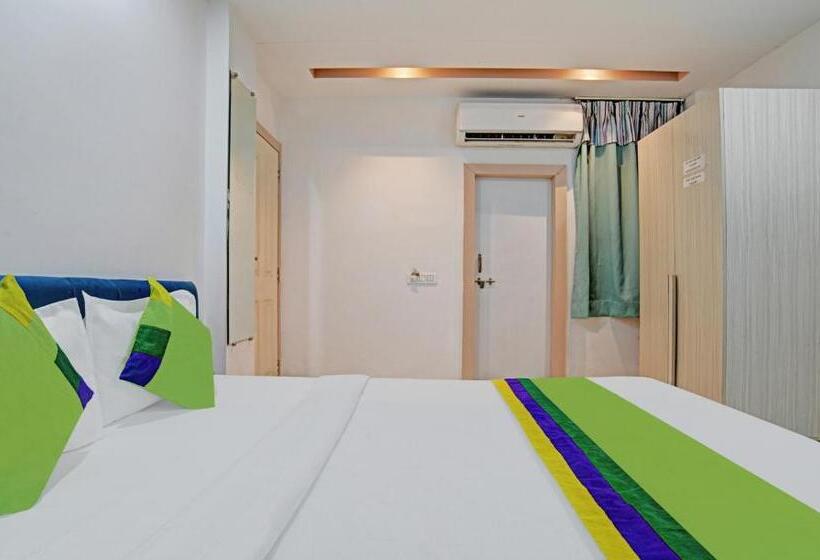 בית מלון כפרי Treebo Trend Omkar