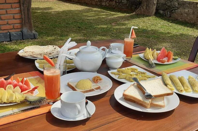 مبيت وإفطار Sigiriya Nature Resort
