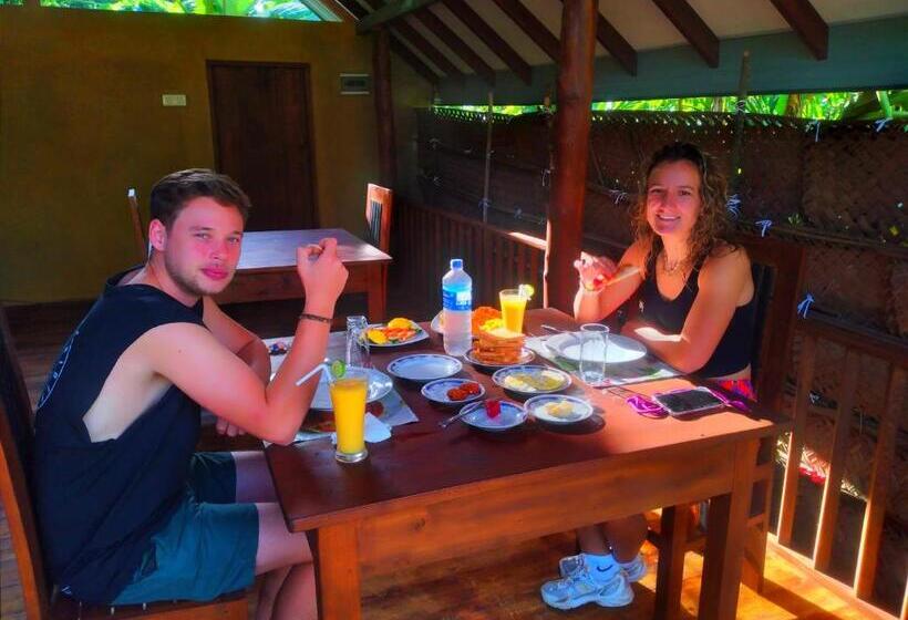 مبيت وإفطار Sigiriya Nature Resort