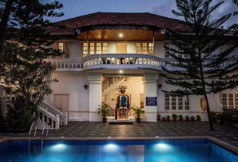 Hotelli Dutch Bungalow