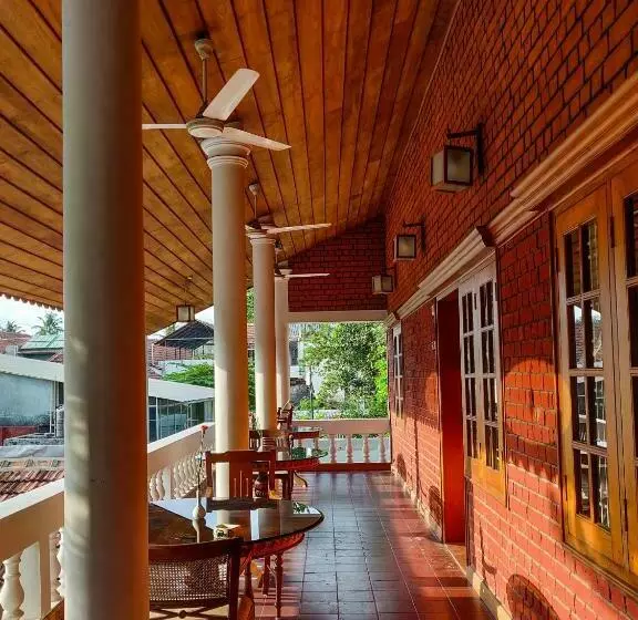 Hotelli Dutch Bungalow