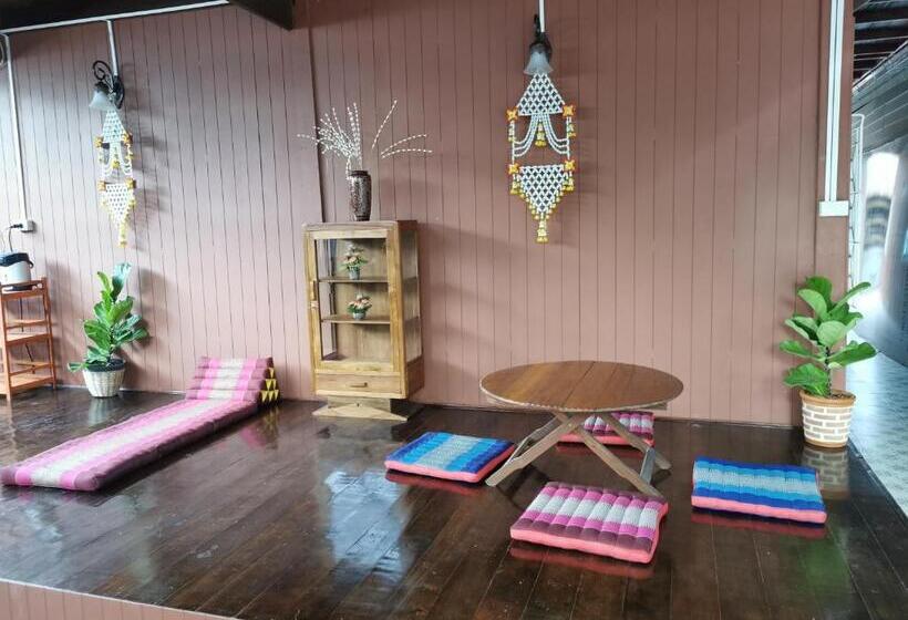 Pensão Chanida Home