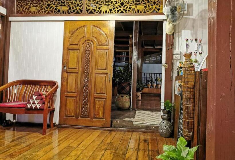 Pensão Chanida Home