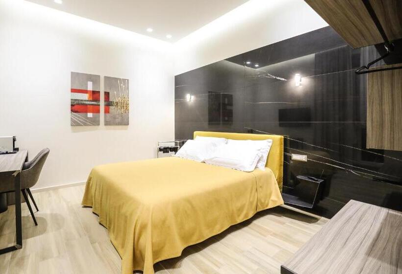 پانسیون Municipio Luxury Suite