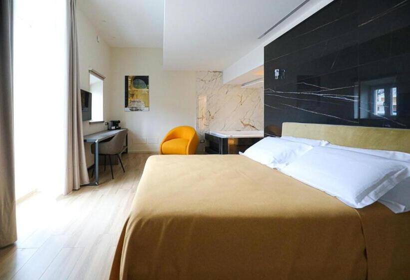 پانسیون Municipio Luxury Suite