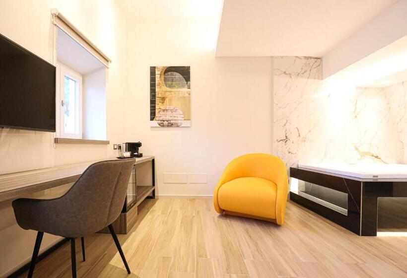 پانسیون Municipio Luxury Suite