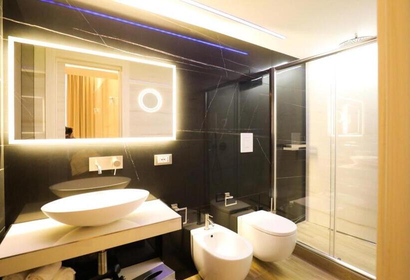 پانسیون Municipio Luxury Suite