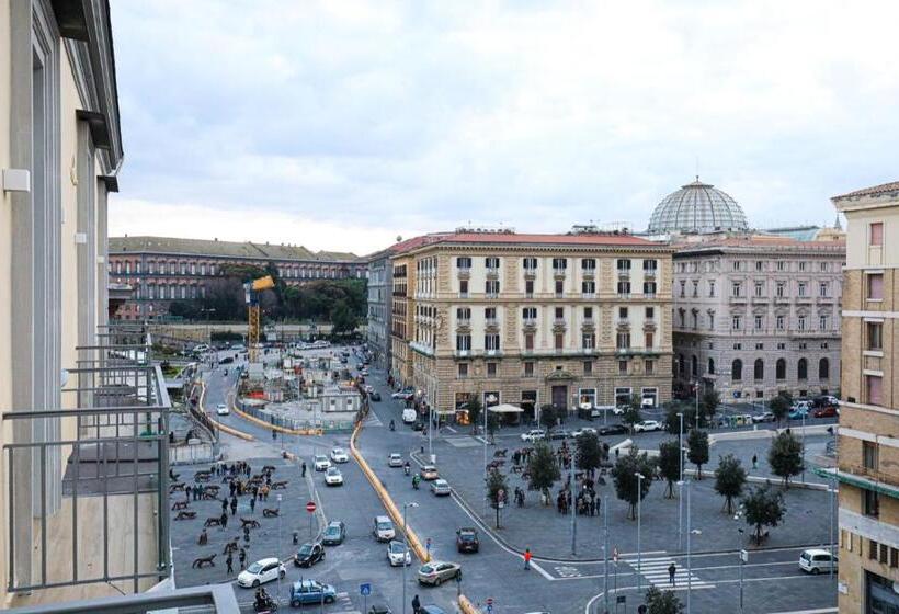 پانسیون Municipio Luxury Suite