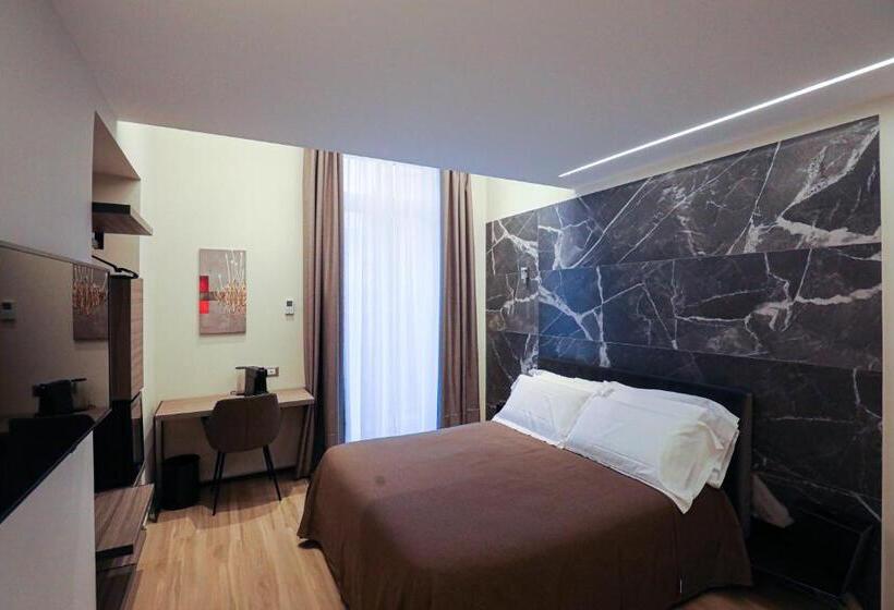 پانسیون Municipio Luxury Suite