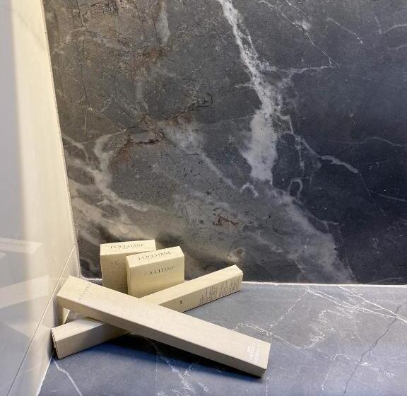 پانسیون Municipio Luxury Suite