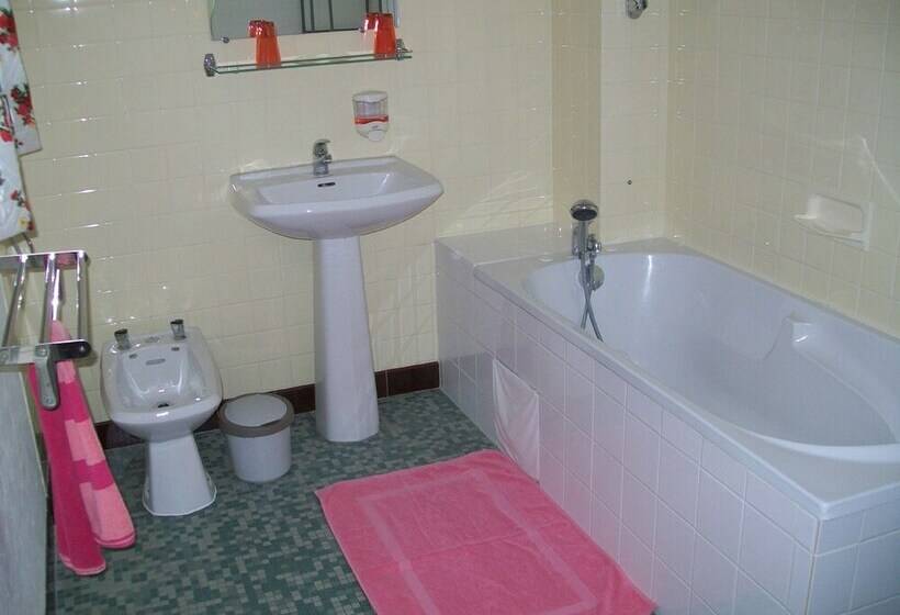 ホテル Au Charme Du Levat