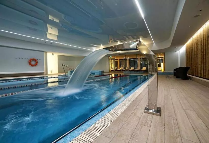 فندق Bażantowo Sport