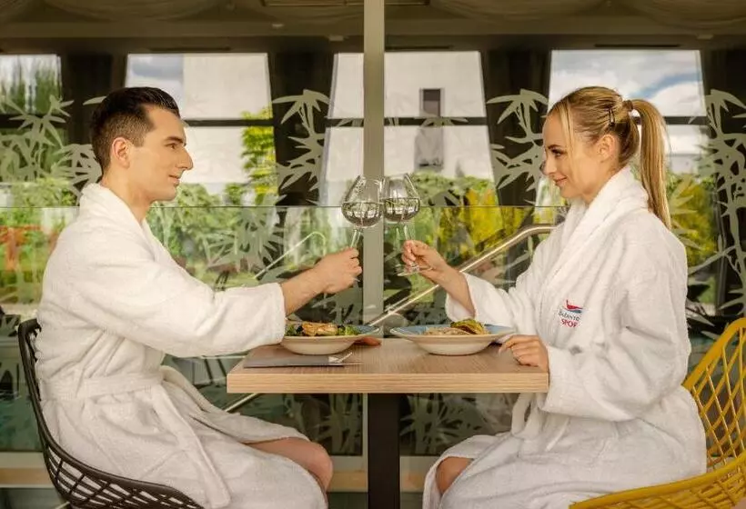 فندق Bażantowo Sport