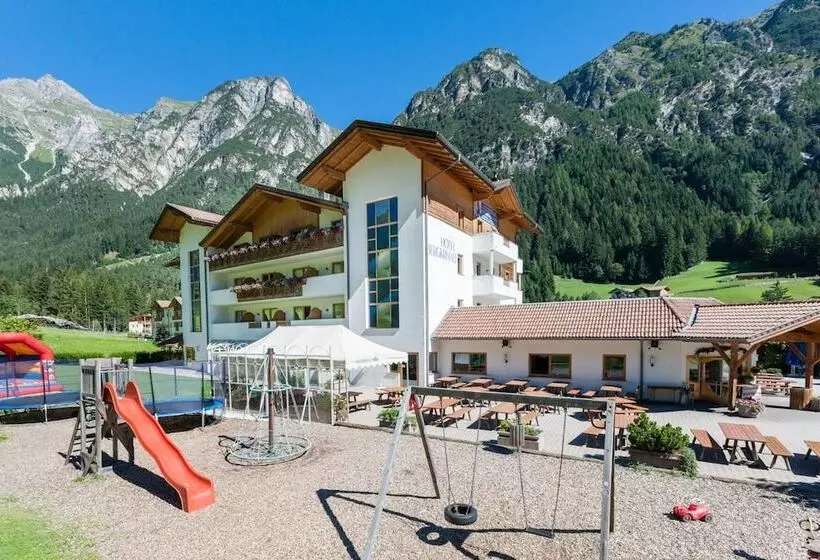 Отель Bergkristall