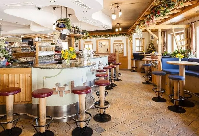 Отель Bergkristall