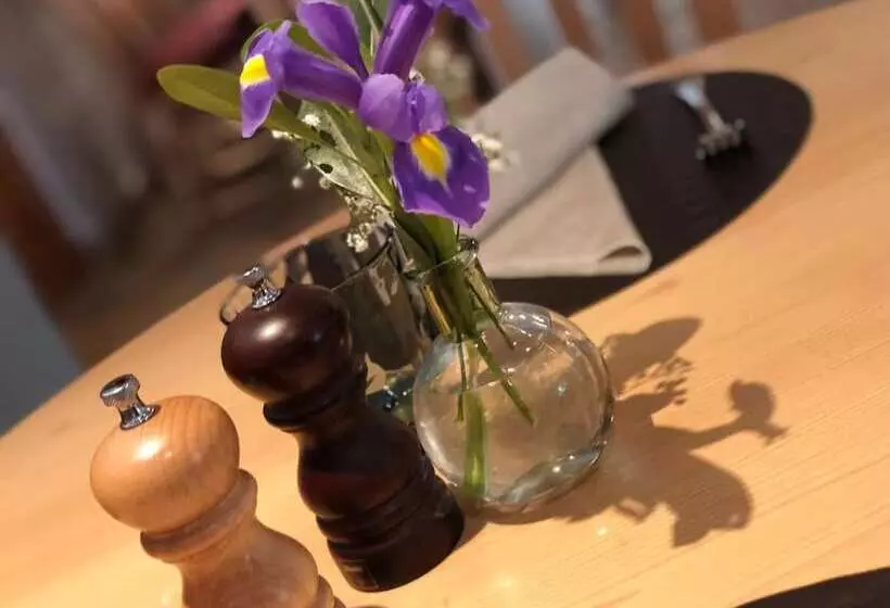 Отель Bergkristall