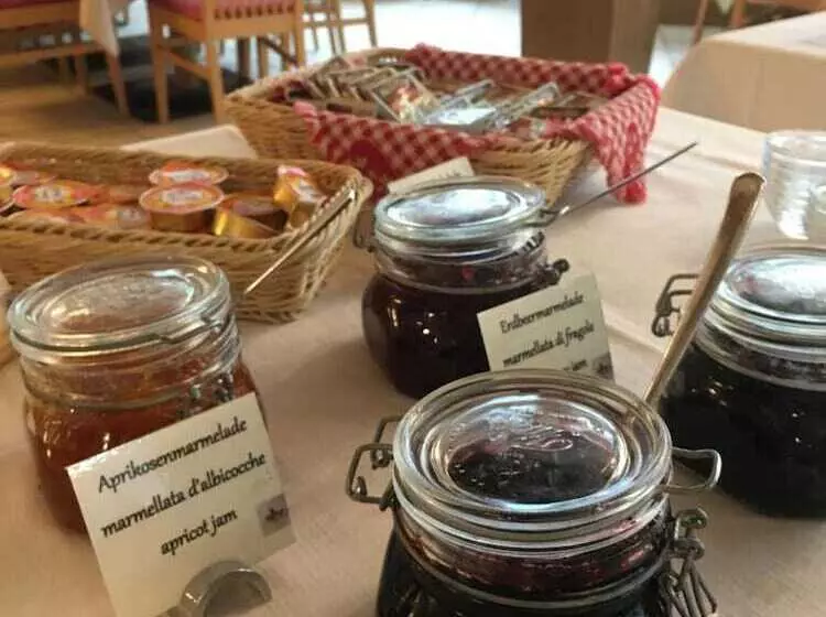 Отель Bergkristall