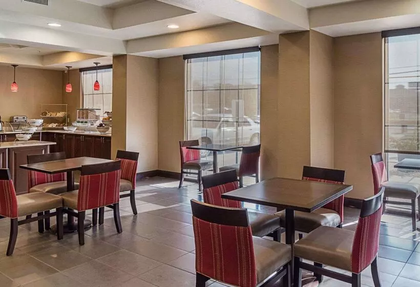 Hotelli Comfort Inn Midland South I20