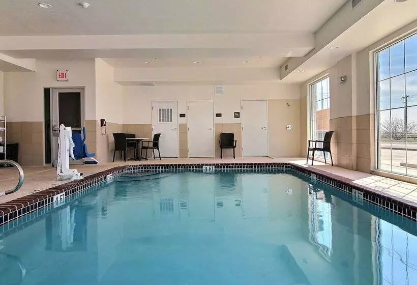 Hotelli Comfort Inn Midland South I20