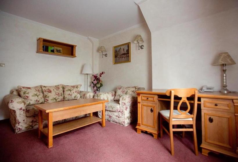 酒店 Kompleks Dąbrówka