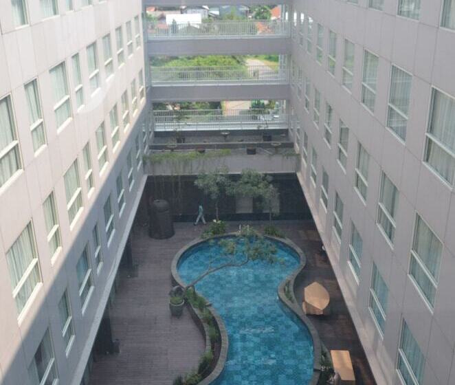 فندق Ibis Styles Jakarta Airport