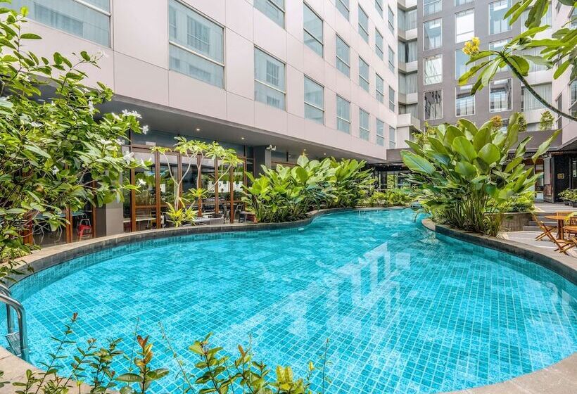 فندق Ibis Styles Jakarta Airport
